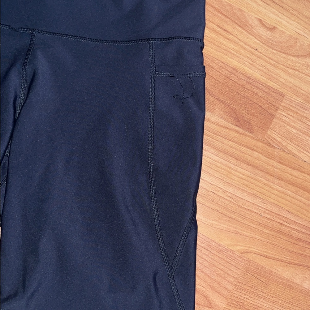 Old Navy Active Black Bike Shorts - Picture 2 of 3